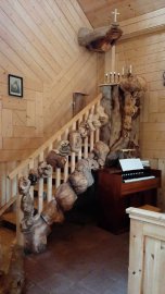 Pahkakirkon saarnatuoli Heljä Rahikkala