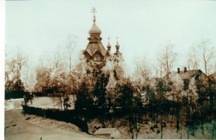 Pyhän Nikolaoksen kirkko valmistui vuonna 1831 arkkitehti Bogomalovin piirustusten mukaan.
