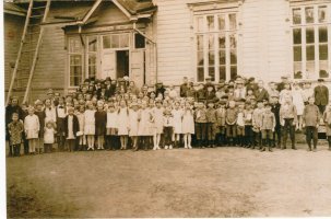 Ala-Raivolan koulun lukukauden päättäjäiset vuonna 1927