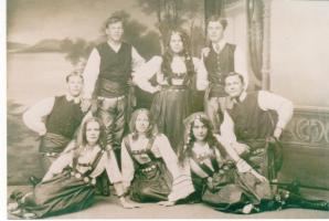 Raivolan nuorisoseuran tanhuryhmä 1910-1911 (kuva: M.Nordström).