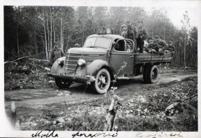 Korpiteillä Itä- Karjalassa 1942