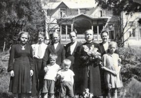 Vahvelaisen perhettä 1941 Punkalaidun
