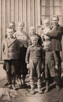 Vilhon perhekunta evakossa Yläneellä 1941