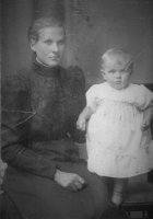 Iita Kustaantytär Haarus ja Olga - tytär