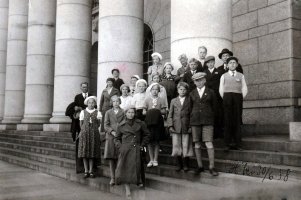 Luokkaretkellä Eduskuntatalolla 1938