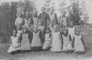 Kirkonkylän/Sipilän oppilaat ja opettaja v. 1939