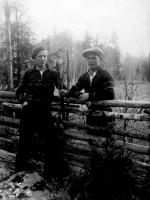Viljo Anttolainen 1916-1988 ja naapurin poika