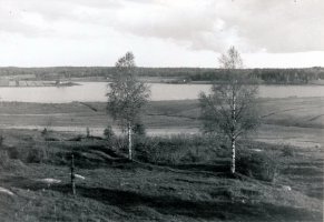 Näkymä Myllysenpäästä yli Tervajärven Piutsaniemen suuntaan