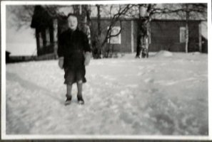 Harjulan talo talvella 1943