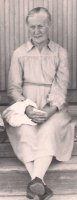 Hovinmäen talon emäntä Amalia 
