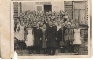 Rippikoululaiset, tytöt syntyneet 1907-08