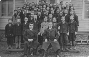 Rippikoululaiset, pojat syntyneet 1909-10