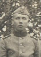 Koskelainen Mikko Juhkominpoika s. 20.9.1900 Viipurin mlk maanviljelijän poika, sotamies ErP 1 k. 3.2.1940 Oinala Muolaa, kaatui, ruumis evakuoitu ja haudattu Vahviala Rauhamaa (Vuokko Mäki)