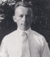 Kupias Tuovi Olavi s. 21.6.1920 Viipurin mlk maanviljelijä, sotamies Viip Skp k. 20.5.1940 Sairaala Riihimäki, kuolinsyy muu kuin vihollistoiminnasta johtuva, haudattu Punkalaidun Kirkkomaa