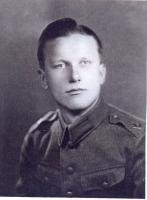 Liikkanen Veikko s. 26.6.1922 Vahviala maanviljelijä, sotamies 42.RajaJK k. 17.7.1944 Korkeavaara Ilomantsi, kaatui, ruumis jäi kentälle tai tuhoutui, siunattu Urjalan hautausmaa sankarihauta-alue p.o.