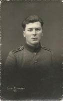 Veijo Henrik Mitikka s.23.10.1912 Vahviala maanviljelijä, sotamies, 3./ErP 3 k. 14.2.1940 Summa Kuolemajärvi, kaatui, ruumis jäi kentälle tai tuhoutui, siunattu Punkalaidun Kirkkomaa p.o.