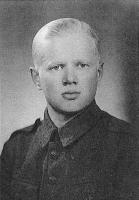 Myllynen Ensio s 16.1.1923 Vahviala, maanviljelijän poika, sotamies, 2./JR 25 k. 25.6. 1944 Karisalmi Viipurin mlk, kaatui, ruumis jäi kentälle tai tuhoutui, siunattu Joensuun sankarihautausmaa p.o.