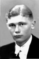 Mynttinen Aimo Aulis s. 24.1.1922 Vahviala autonkuljettaja, alikersantti 1.KKK/JR 48 k. 26.2.1944 39.KS, kuoli haavoittuneena, haudattu Kangasalan vanha hautausmaa (Eila Sipola)