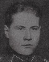 Sutela Toivo Johannes s.6.11.1915 Vipurin mlk maanviljelijä, korpraali 1./ErP 7  k. 27.2.1940 Sommee Viipurin mlk, kaatui, ruumis evakuoitu ja haudattu Punkalaidun Kirkkomaa  (Vapautemme hinta 1939-1940 Sodan 1939-1940 sankarivainajat, Suomen Kuvalehti 1941)