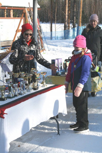 Kilpailun nuorin osallistuja Lotta Heininen. Kuva Raimo Hannukainen.